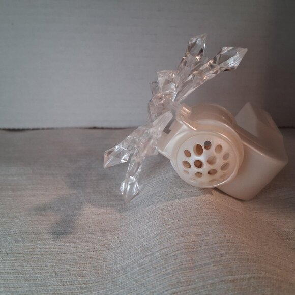 Bath & Body Works Christmas Clear Snowflake Wallflowers Plug In Diffuser Only - Picture 4 of 5
